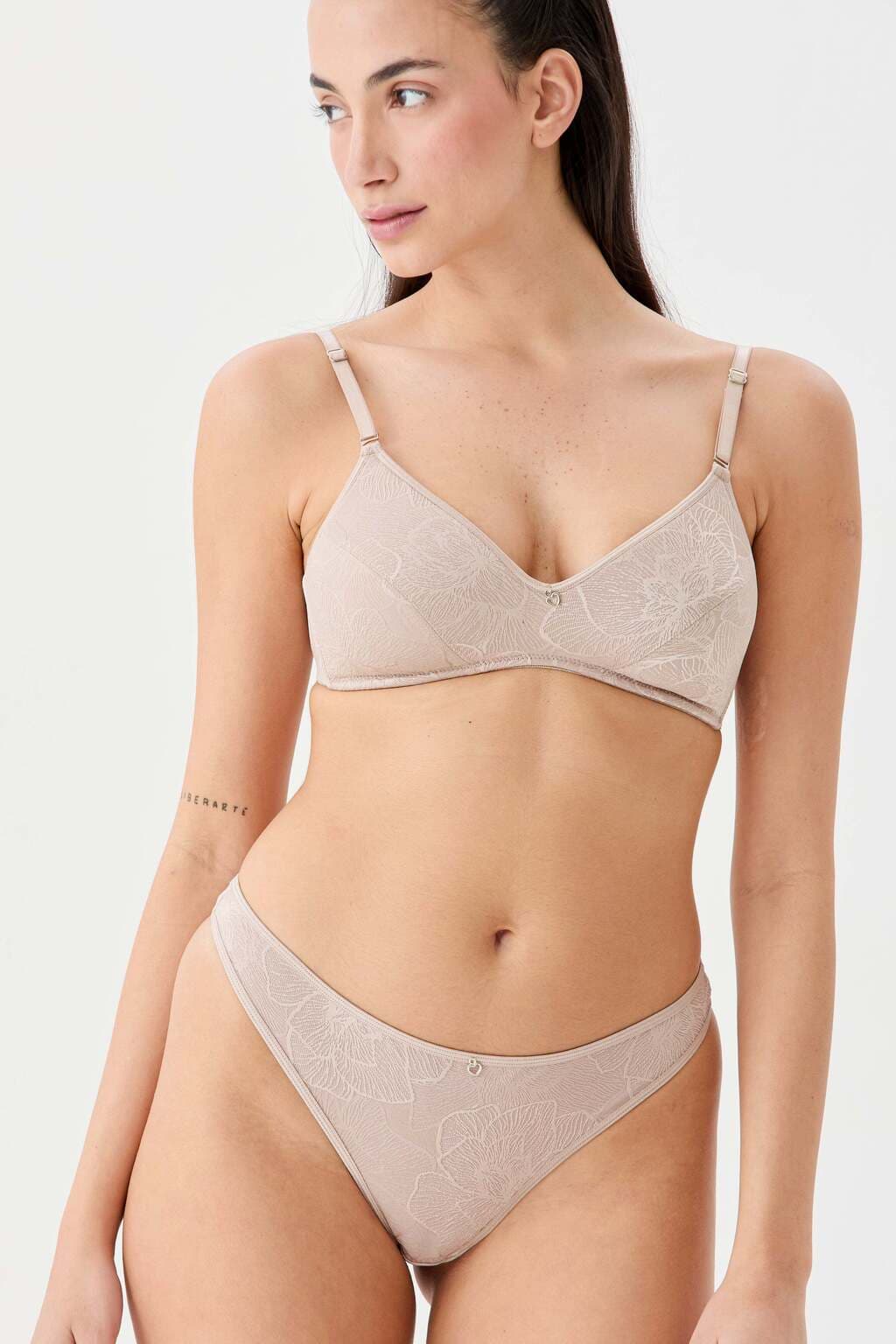 COLALESS DE TRICOT LABRADO